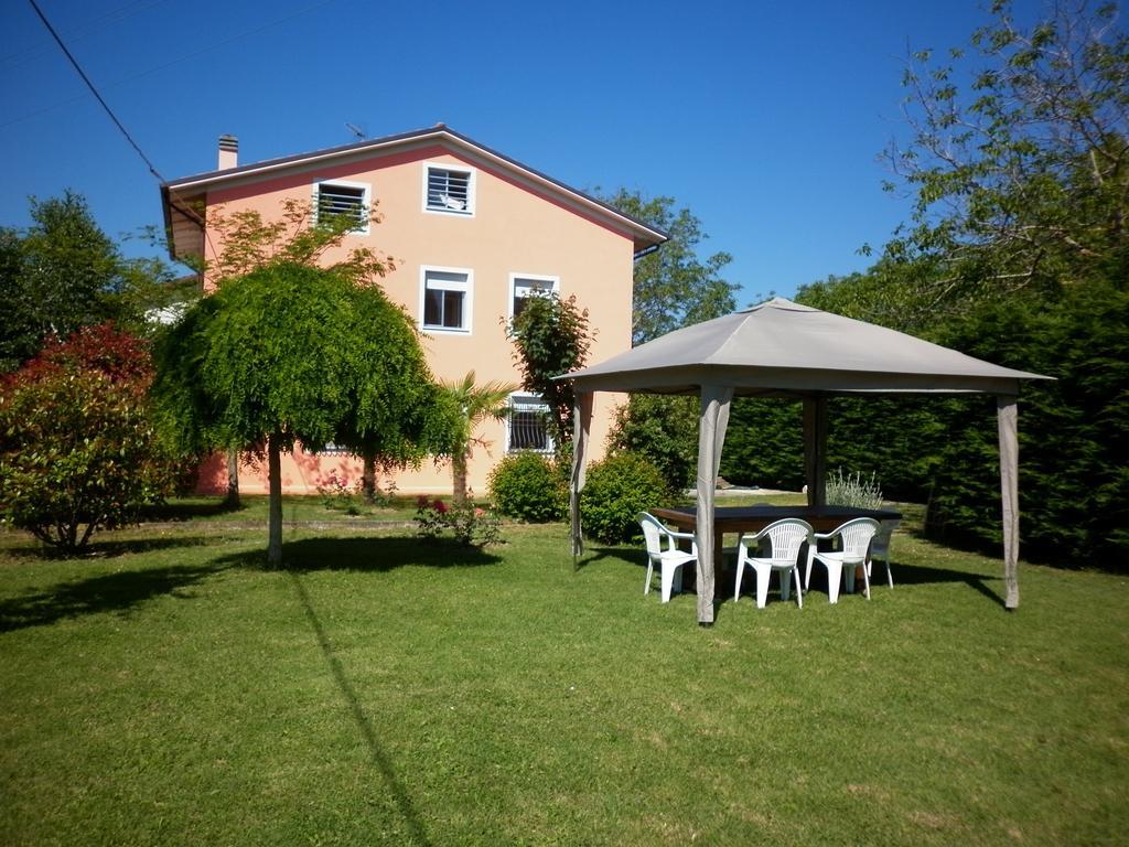 Villa Jolanda Fratte Rosa Ruang foto