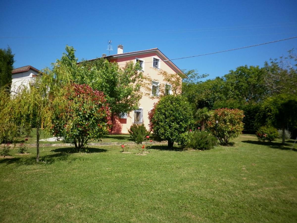 Villa Jolanda Fratte Rosa Bagian luar foto