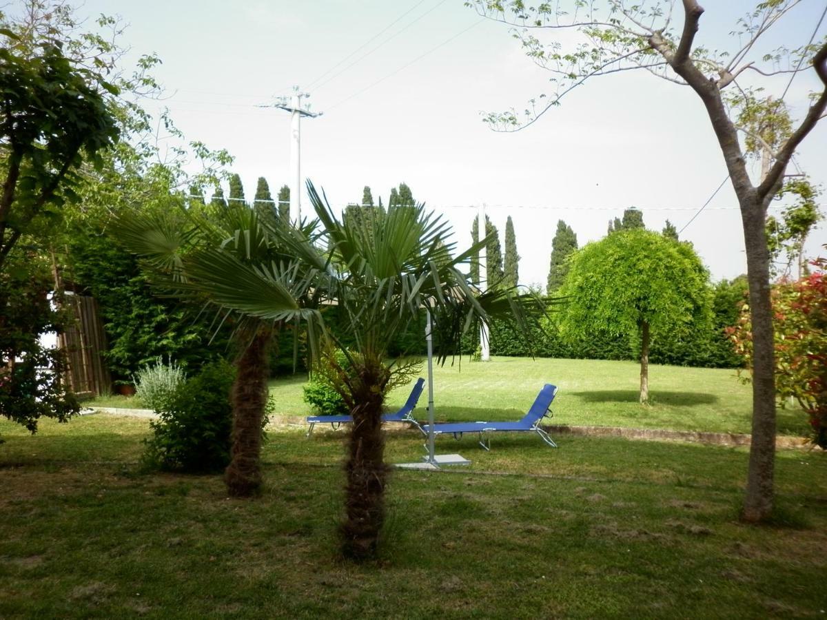 Villa Jolanda Fratte Rosa Bagian luar foto