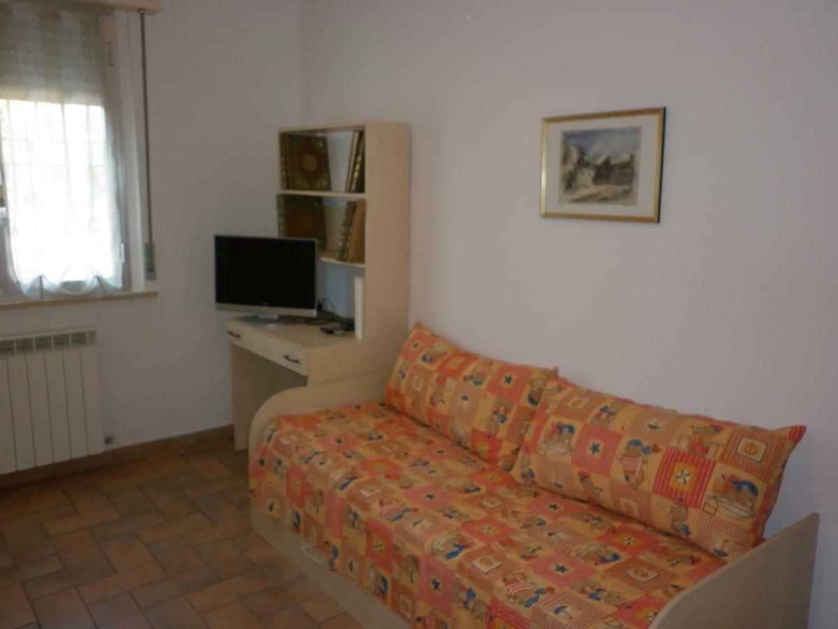Villa Jolanda Fratte Rosa Bagian luar foto
